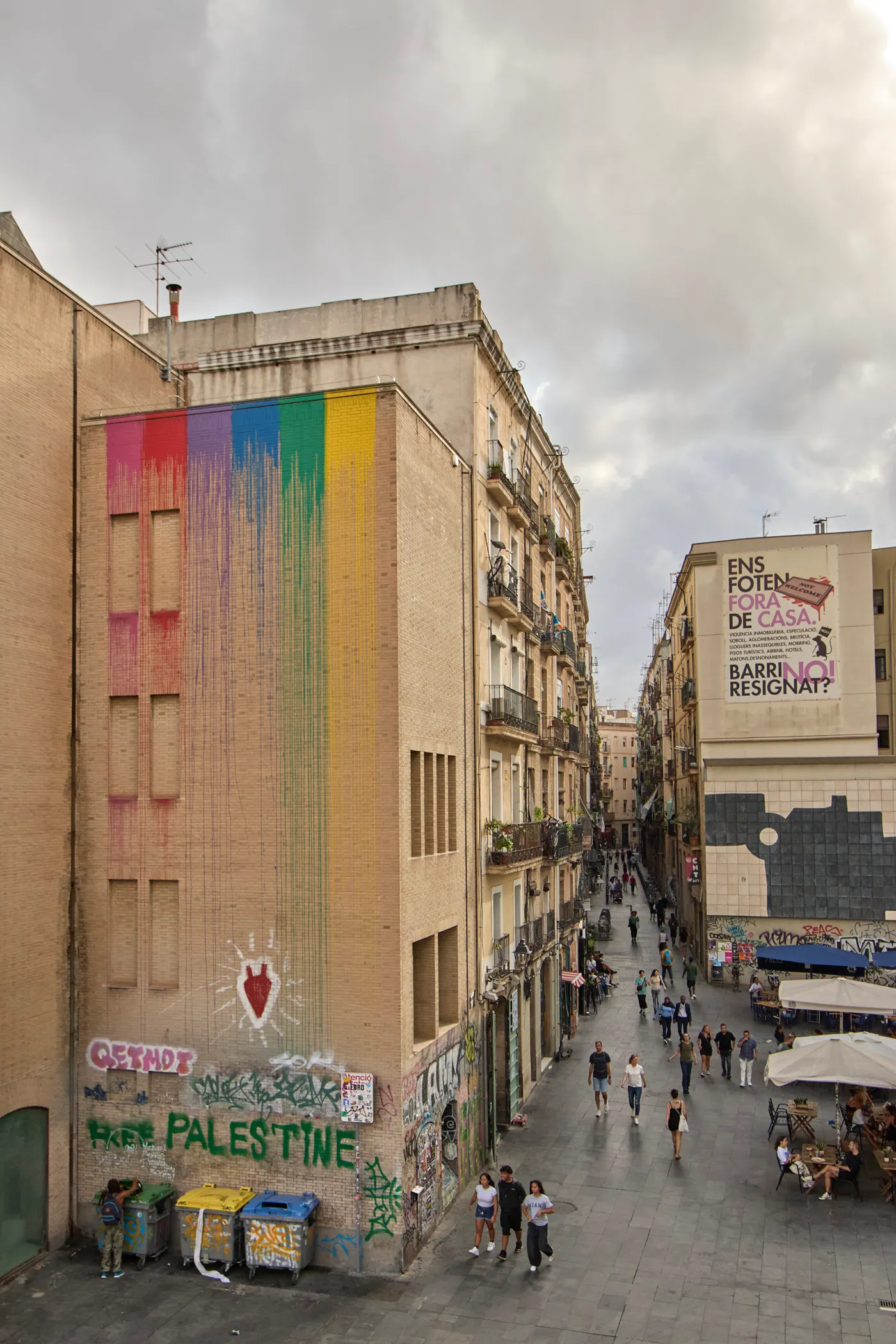 Rainbow mural el raval barcelona
