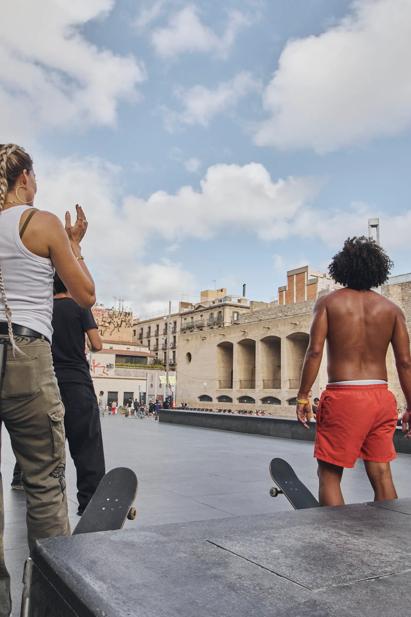 Skaters watching plaza barcelona